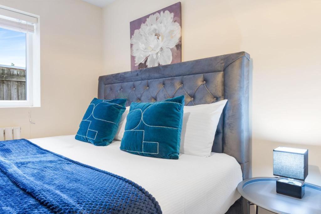 Isleworth Suites - Tw7 Exterior photo