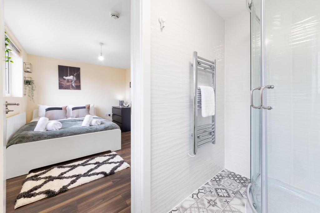 Isleworth Suites - Tw7 Exterior photo